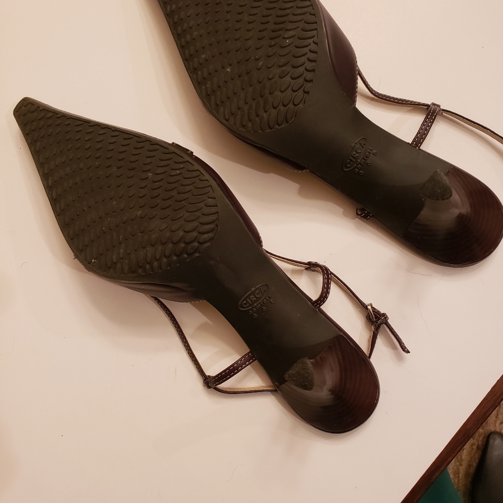 Brown ( JOAN & DAVID ) women's shoes , size 9